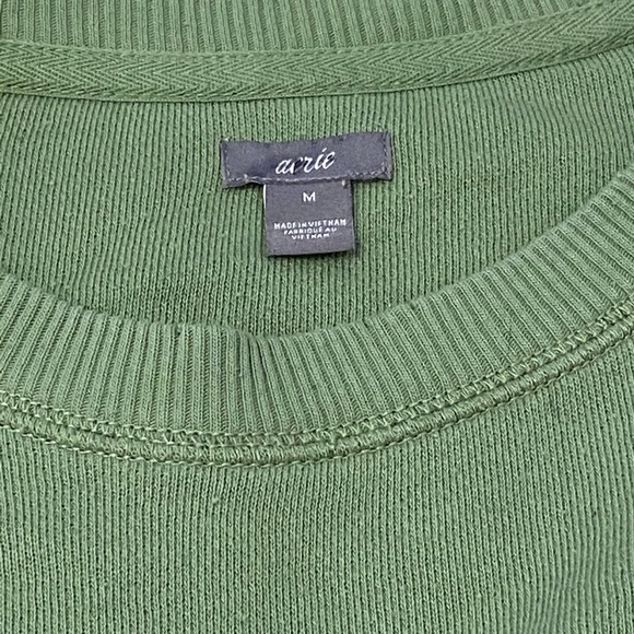 💚Cropped Sweater💚 - Picture 3 of 3